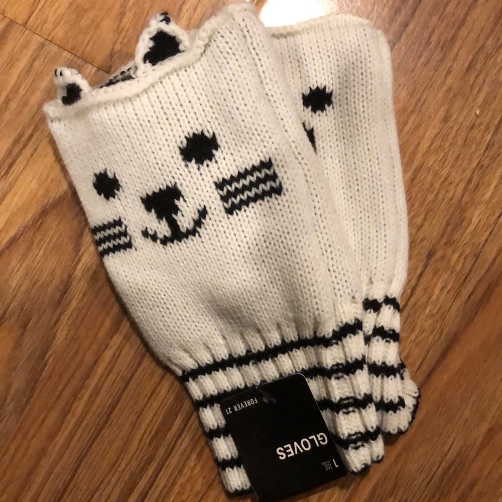 Cat Fingerless Gloves Forever 21